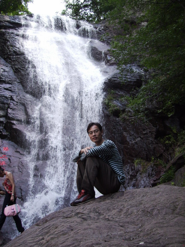 i2005829121517.JPG